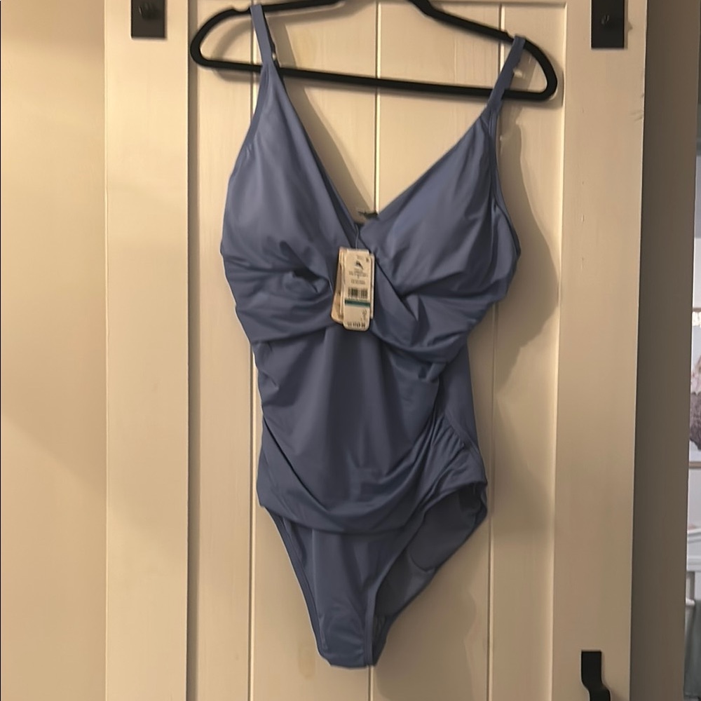 Tommy Bahama pearl ots cross front